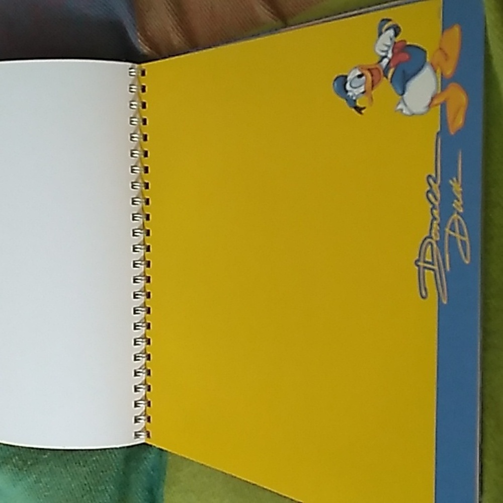 Disney Parks Deluxe Scrapbook Kit- Disney Parks Exclusive 60 Sheets - Picture 11 of 16